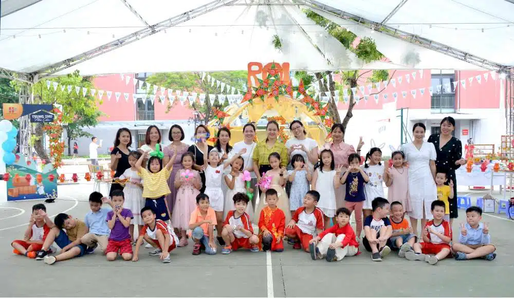 1001 câu hỏi phụ huynh hay thắc mắc khi bé đi học mẫu giáo 5 Trung thu 2