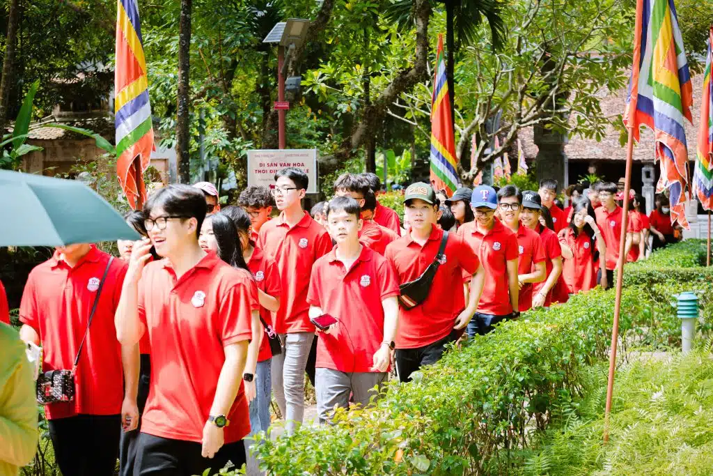 Dã ngoại khối THPT: Đi “xa” để xích lại “gần” nhau 6 929A4628