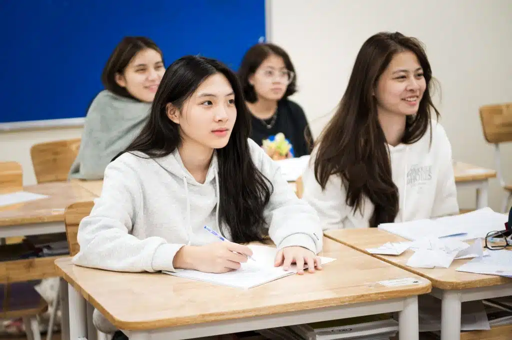 Đưa AI vào quản lí, dạy học: Sử dụng có mục đích và có trách nhiệm 5 CRN 0940