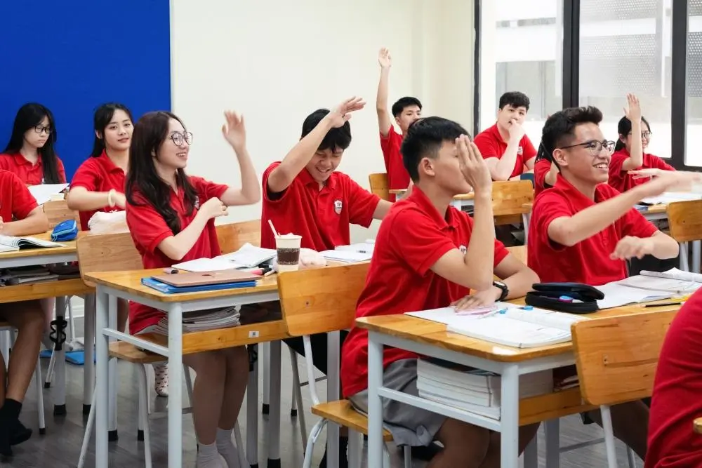 Tổng Hiệu trưởng Hanoi Academy: “Cần đổi mới phương pháp giảng dạy khuyến khích học sinh tự học, tự nghiên cứu” 8 66b33d679950a
