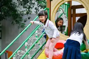 Hành trình kết nối từ những trang sách: Sự kiện Ngày Quốc tế Sách thiếu nhi tại Hanoi Academy 24 CRN 2345