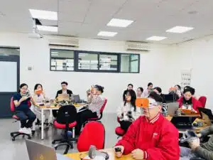 Tập huấn ứng dụng công nghệ thực tế ảo trong giảng dạy tại Hanoi Academy 8 IMG 7791