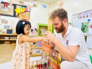 Tiết học tiếng Anh tại Hanoi Academy: Học qua trải nghiệm để trẻ tự tin khám phá thế giới 13 708833174 1445789750923811 8140846184552234564 n
