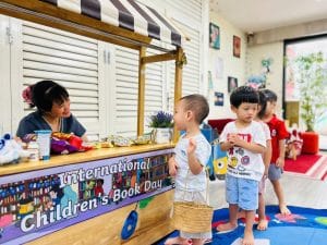 Learning Through Experience: Bé trải nghiệm vai trò người mua hàng, học kỹ năng sống qua thực hành 12 727220903 1729637749167319 1189058367374750604 n
