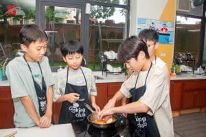 Những bài học thú vị bắt đầu từ gian bếp Hanoi Academy 22 CRN 4483
