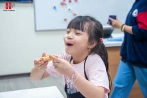 Những bài học thú vị bắt đầu từ gian bếp Hanoi Academy 24 CRN 4929