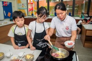 Những bài học thú vị bắt đầu từ gian bếp Hanoi Academy 14 CRN 4984