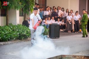 Hanoi Academy tổ chức tập huấn PCCC&CNCH: Chủ động nâng cao kỹ năng ứng phó, xây dựng môi trường học tập an toàn 8 CRN 5213