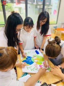Giáo viên Trường Tiểu học Hanoi Academy không ngừng học hỏi để kiến tạo những thế hệ học sinh hạnh phúc 12 743386968 2076455569945098 2935693957691607041 n