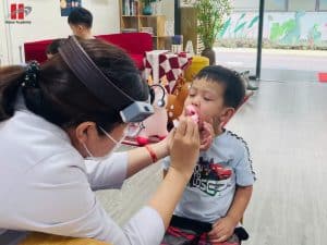 Khám sức khỏe định kỳ cho học sinh Mầm non tại Hanoi Academy: Đồng hành cùng hành trình phát triển khỏe mạnh 13 752341398 1594242712220047 8892104796668800111 n