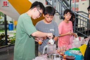 Learning Through Experience: Phiên chợ giải nhiệt mùa hè giúp trẻ phát triển kỹ năng sống tại NextGen Summer Camp 9 CRN 5601