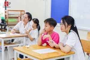 Khám sức khỏe học sinh tại Hanoi Academy: Khởi đầu năm học khỏe mạnh 13 2aoboqubsyaqassxutina1ekaz5vlvftibicwngu14