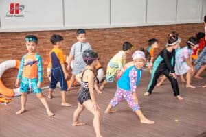 Làm quen với làn nước, khởi đầu hành trình tự tin của Acers Tiền Tiểu học 11 CRN 1170 2