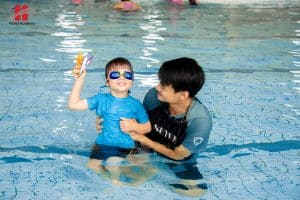 Làm quen với làn nước, khởi đầu hành trình tự tin của Acers Tiền Tiểu học 19 CRN 1225