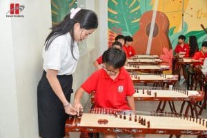 Đàn tranh - Giai điệu truyền thống trong những tiết học đặc biệt tại Hanoi Academy 8 807084398 1816897216169876 2422476803400545015 n
