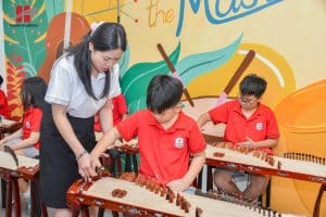 Đàn tranh - Giai điệu truyền thống trong những tiết học đặc biệt tại Hanoi Academy 11 808787363 956556160217492 6989061287184686940 n