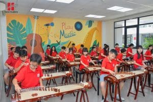 Đàn tranh - Giai điệu truyền thống trong những tiết học đặc biệt tại Hanoi Academy 7 809168015 1961042888146831 8195050180306917758 n