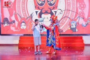 Giao lưu văn hóa Trung Quốc: Cùng Acers khám phá sắc màu văn hóa Trung Hoa 18 825273603 1727302831672555 8175911652026042704 n