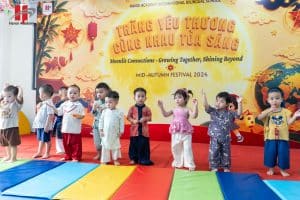 Trung thu Mầm non Hanoi Academy: Cùng nhau tỏa sáng dưới ánh trăng yêu thương 7 825279536 1832868252177601 6151059568327922619 n