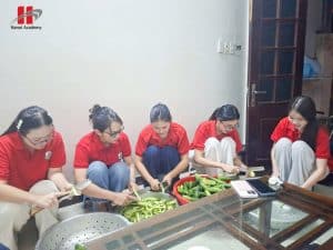 Bếp Thương - Góp một bữa cơm, gửi trọn yêu thương 14 834320495 2617697058673636 134320045448846309 n