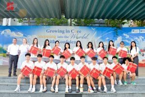 Hanoi Academy gửi tặng món quà ý nghĩa đến học sinh Khối 12 10 843325669 2369757870224695 2257839034422086344 n