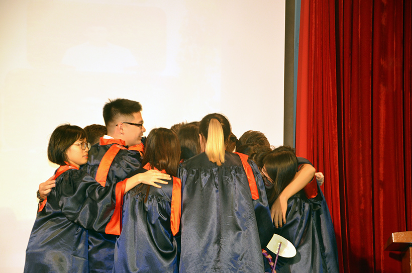 Le be giang Trung hoc 15-16 9 Lễ bế giảng Trung học Hanoi Academy năm học 2015 &#8211; 2016 &#8211; Những phút giây không thể nào quên