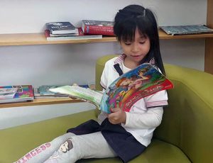 tạo cho trẻ thói quen đọc sách ngay từ nhỏ