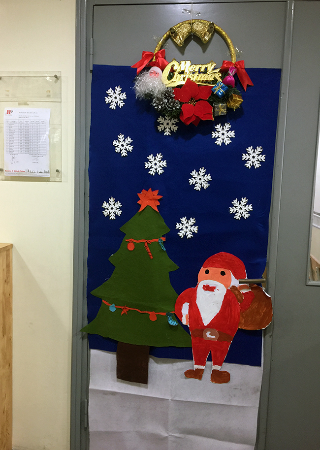 Christmas is coming to school 13 Christmas is coming to &#8230; school