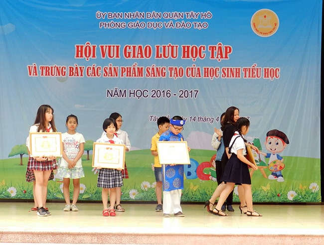 Hanoi Academy với ngày hội &#8220;Giao lưu học tập và trưng bày sản phẩm sáng tạo&#8221; của phòng Giáo dục quận Tây Hồ