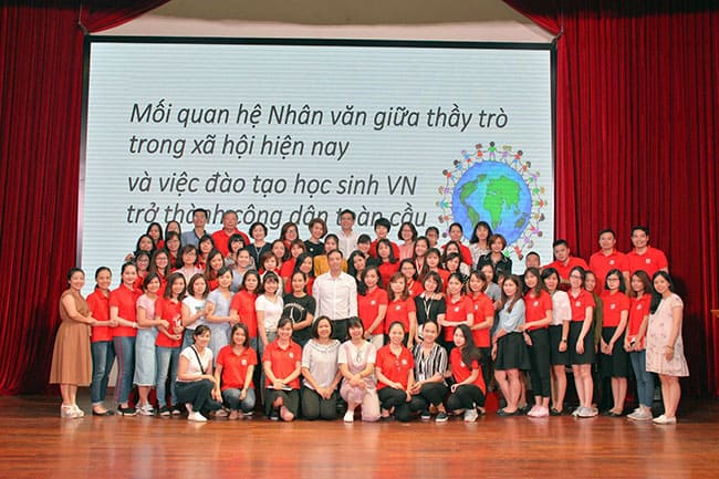 Giáo viên Hanoi Academy tập huấn cùng GS. Lê Xuân Hy