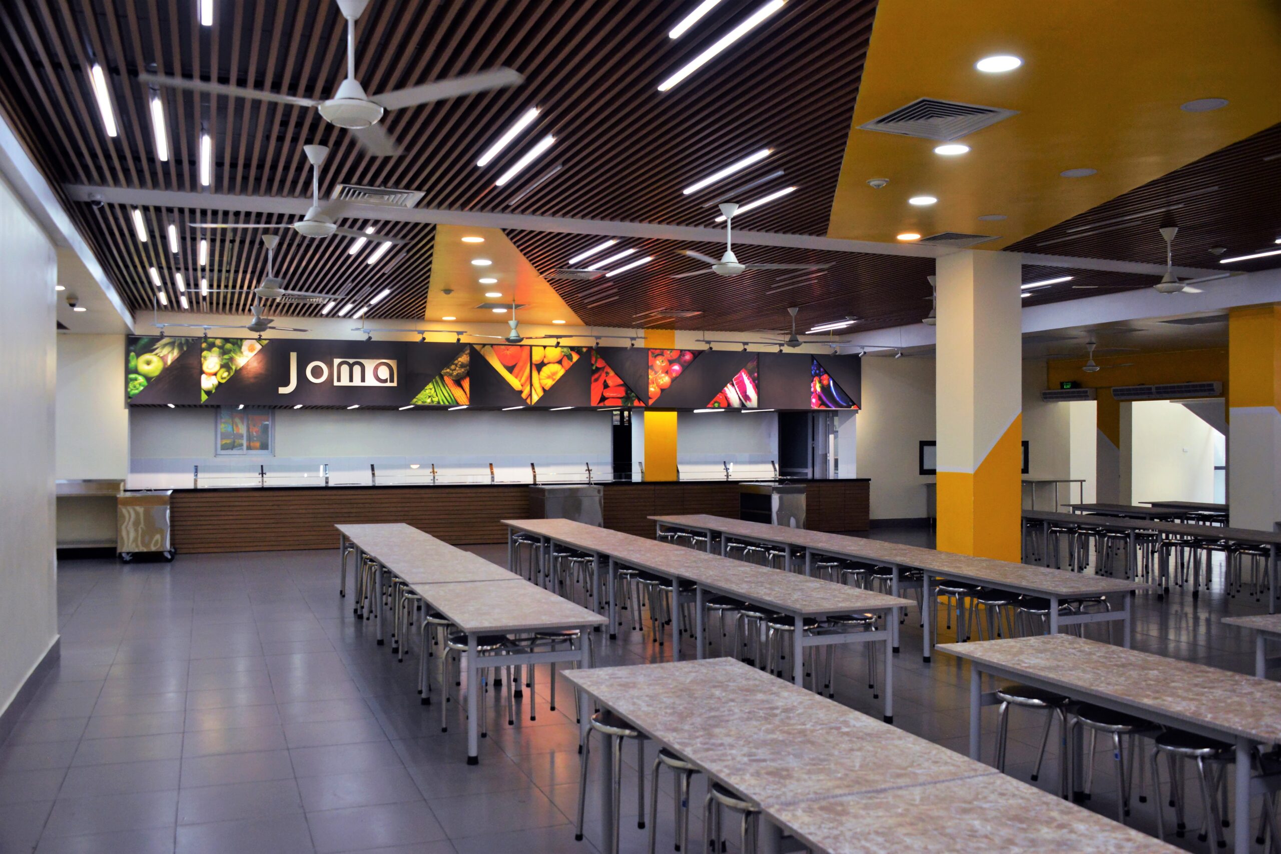 Joma – Khu canteen mới tinh đón chờ Acers quay trở lại trường