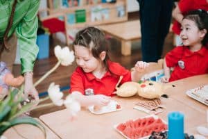 Kỹ năng sống cần thiết cho trẻ Mầm non ba mẹ nên dạy từ sớm 14 NQA01362