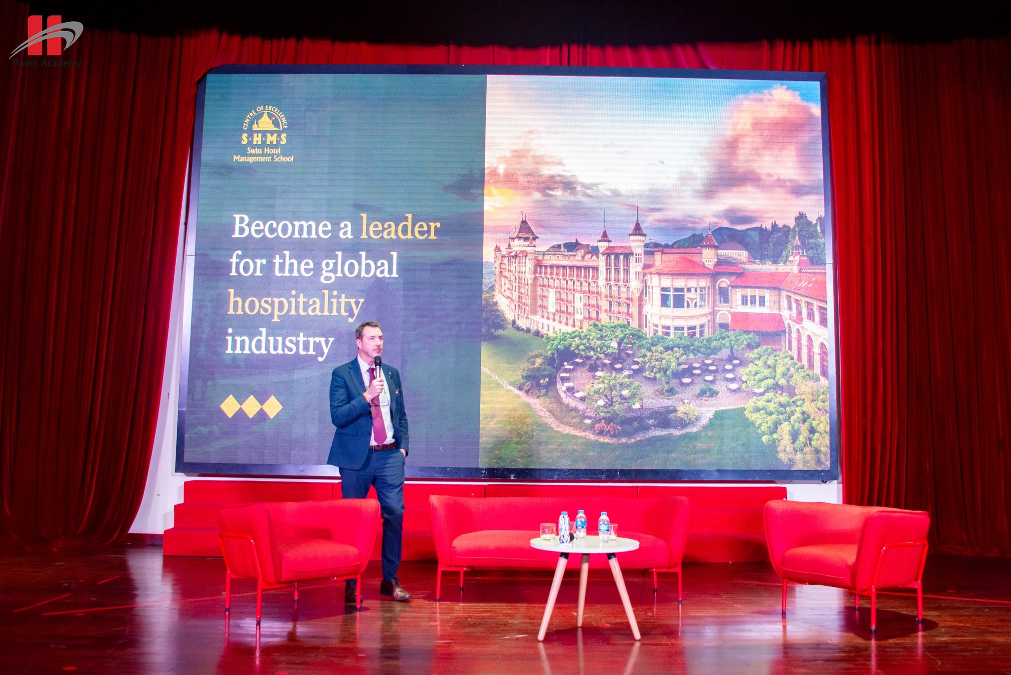 Hội thảo Định hướng Nghề nghiệp: Bước khởi đầu cho hành trình lựa chọn tương lai của học sinh