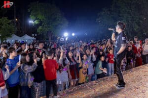 Color of Christmas: Mùa Giáng sinh ấm áp tại Hanoi Academy 28 CNT 5879