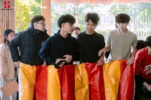 Học tập trải nghiệm giữa thiên nhiên: Hành trình trưởng thành của Acers THCS tại Làng Mô 17 614875239 1326965129472941 7154368062328350338 n