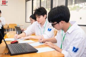 Speak Out 2026 khép lại mùa giải ấn tượng với những màn tranh biện đỉnh cao 41 653350445 1388742356628551 6194783690771618023 n