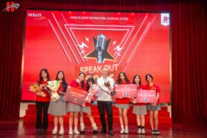 Speak Out 2026 khép lại mùa giải ấn tượng với những màn tranh biện đỉnh cao 34 656092304 1389166683252785 3646048149365218118 n