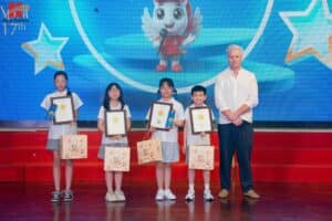 Hùng biện Tiếng Anh Tiểu học: Khi những ý tưởng nhỏ cất lên tiếng nói lớn 23 671583661 1411486704354116 200224030981061590 n